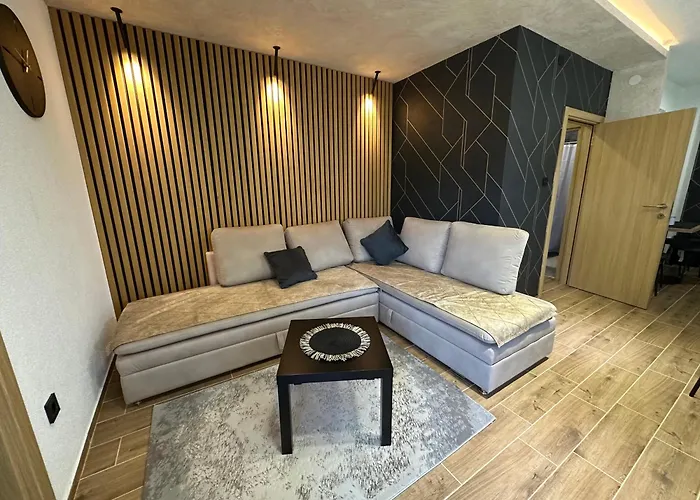 Pavlovic Lux アパート